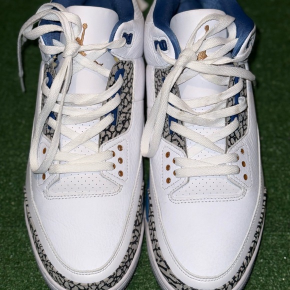 Air Jordan 3 “ Wizards” size 13 ** Worn 1x** - Picture 4 of 7